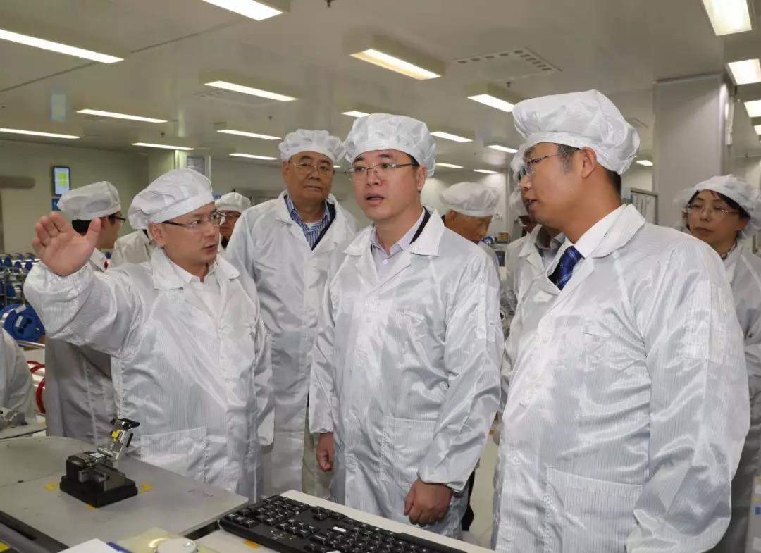 強強聯合，共筑未來 亨通與東南大學攜手成立光/量子通信與傳感技術聯合研究中心